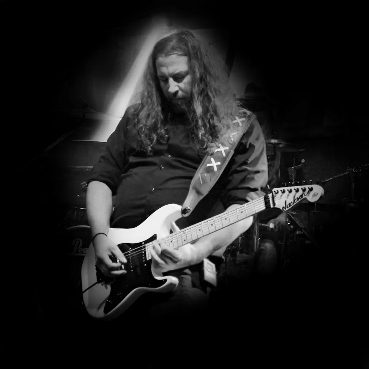 Thomas live on stage